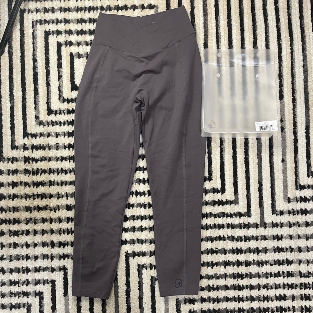 Bombshell Sportswear Brazilian contour 7/8 leggings in shadow size MEDIUM